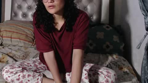 Snapshot of piscis_dreams chatting on May 4, 6:09 am PiscisDreams online show from May 4, 6:09 am