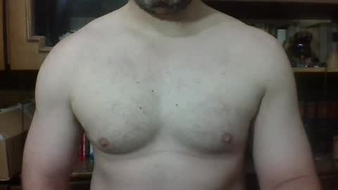 Snapshot of pistabaaaa chatting on August 1, 3:50 am pistabaaaa online show from August 1, 3:50 am