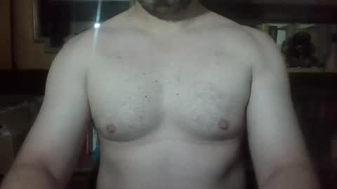 Snapshot of pistabaaaa chatting on August 4, 3:32 am pistabaaaa online show from August 4, 3:32 am