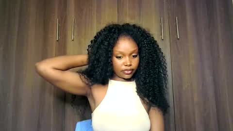 Snapshot of pixie_roman chatting on July 5, 10:33 am Majesty online show from July 5, 10:33 am