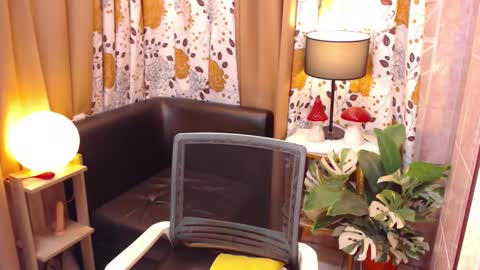 Snapshot of pixiewinky chatting on March 6, 8:08 am pixiewinky online show from March 6, 8:08 am