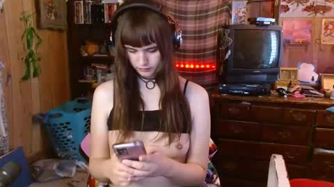 Izzy online show from January 18, 7:58 pm