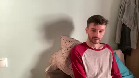 Snapshot of placebo14 chatting on January 6, 2:21 pm placebo14 online show from January 6, 2:21 pm