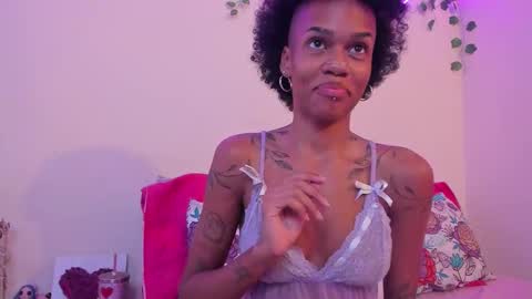 Venus  Vee  Cutie online show from October 19, 12:06 pm