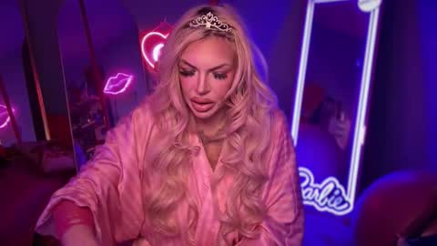 Dumb bimbo fuck doll online show from November 7, 11:27 pm