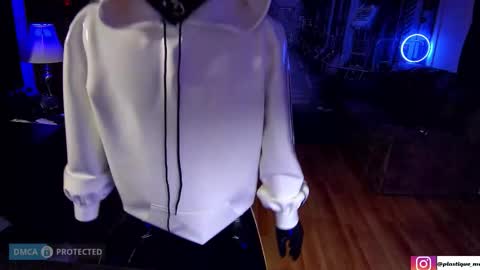 plasticme online show from February 22, 5:55 pm