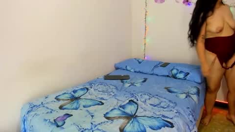 Amanda and Angelica online show from January 28, 4:08 am