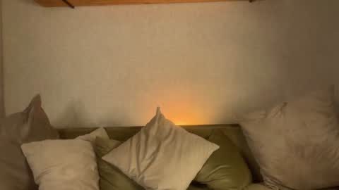 Snapshot of play_me_softly chatting on July 24, 12:14 pm play_me_softly online show from July 24, 12:14 pm