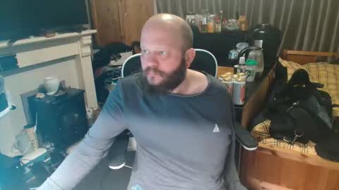 playboy_horny online show from April 28, 10:04 pm