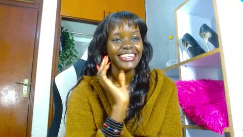 Snapshot of playboytit chatting on December 21, 1:21 pm playboytit online show from December 21, 1:21 pm