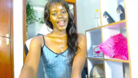 Snapshot of playboytit chatting on December 22, 7:00 am playboytit online show from December 22, 7:00 am