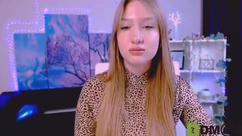 Sophie online show from February 20, 9:31 pm