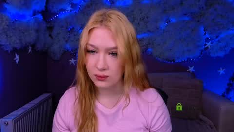 Sophie online show from April 20, 7:26 pm