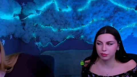 Sophie online show from April 22, 7:26 pm