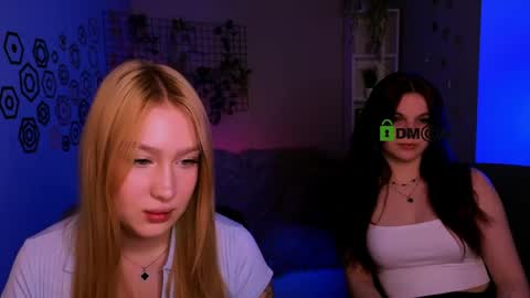 Sophie online show from April 25, 7:22 pm