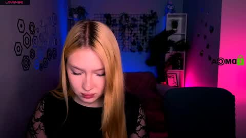 Sophie online show from June 7, 7:28 pm