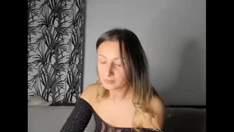 Snapshot of playfulaudrey chatting on December 7, 11:12 pm PlayfulAudrey online show from December 7, 11:12 pm