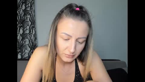 Snapshot of playfulaudrey chatting on March 6, 11:09 pm PlayfulAudrey online show from March 6, 11:09 pm