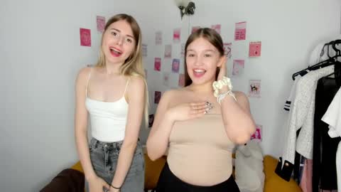 Snapshot of playfulmelly chatting on May 26, 12:34 pm Melly online show from May 26, 12:34 pm
