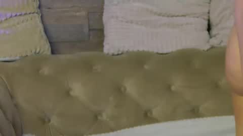 Snapshot of playfulsamy chatting on December 5, 5:38 am PlayfulSamy online show from December 5, 5:38 am