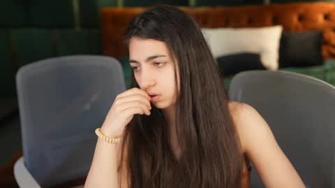 Lana online show from April 3, 2:15 pm