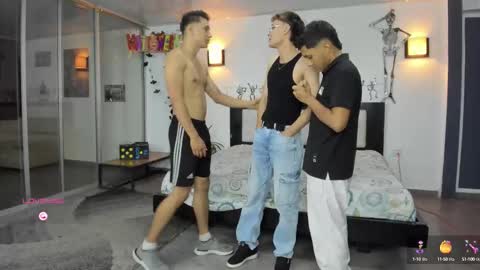 Snapshot of playhardsex chatting on October 5, 11:13 pm online show from October 5, 11:13 pm