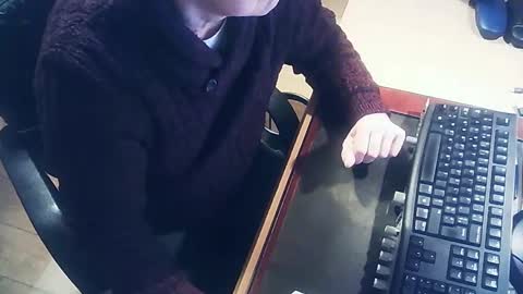 littlenounours online show from February 12, 8:20 am