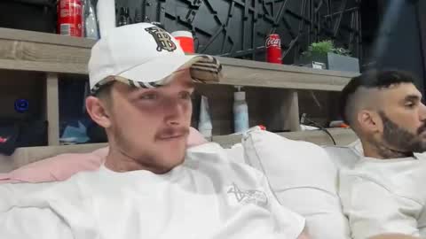 Snapshot of playinwidfire chatting on March 8, 11:03 am playinwidfire online show from March 8, 11:03 am