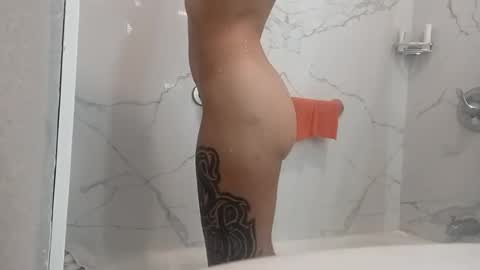 Snapshot of playkitten69 chatting on June 16, 11:18 pm playkitten69 online show from June 16, 11:18 pm