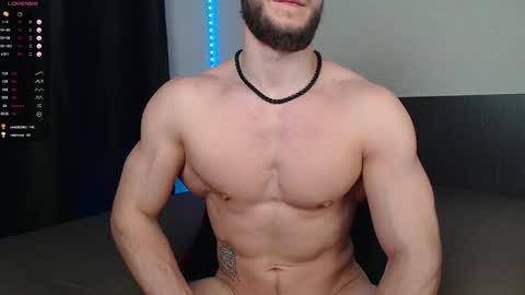 Snapshot of playmate_ chatting on February 26, 10:42 pm John online show from February 26, 10:42 pm