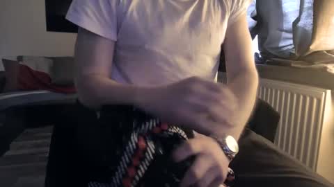 Snapshot of plboy23 chatting on December 25, 10:17 am Hello ask me . Im glad to see you here in my room. Welcome PVT is open online show from December 25, 10:17 am