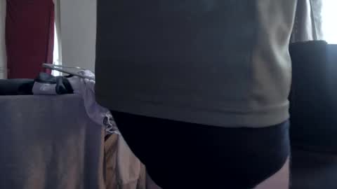 Snapshot of plboy23 chatting on October 3, 8:44 am Hello ask me . Im glad to see you here in my room. Welcome PVT is open online show from October 3, 8:44 am