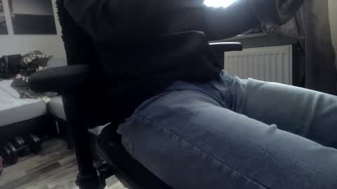 Snapshot of plboy23 chatting on October 12, 10:14 am Hello ask me . Im glad to see you here in my room. Welcome PVT is open online show from October 12, 10:14 am