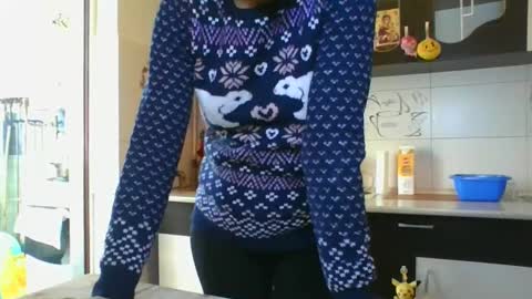 pleas3s_sweet online show from February 19, 7:28 am