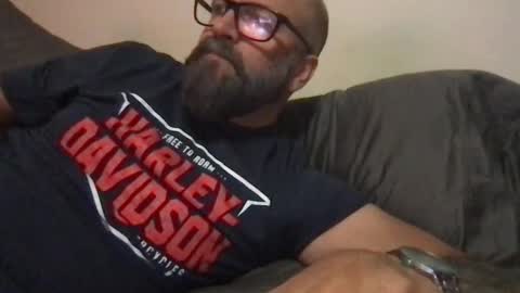 Snapshot of pleasesitonmycock chatting on December 4, 4:43 am PleaseSitOnMyCock online show from December 4, 4:43 am