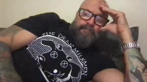 Snapshot of pleasesitonmycock chatting on January 5, 5:51 am PleaseSitOnMyCock online show from January 5, 5:51 am