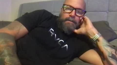 Snapshot of pleasesitonmycock chatting on May 6, 3:57 am PleaseSitOnMyCock online show from May 6, 3:57 am