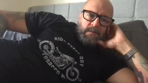 Snapshot of pleasesitonmycock chatting on May 12, 4:37 pm PleaseSitOnMyCock online show from May 12, 4:37 pm