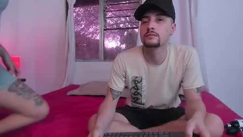 JUAN AND JULI online show from February 22, 8:53 pm