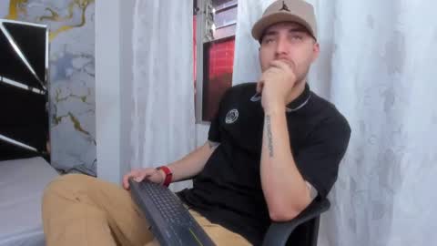 JUAN AND JULI online show from September 12, 9:26 pm