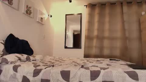 Snapshot of pleasurecompany chatting on November 22, 4:33 am sergio natalie online show from November 22, 4:33 am