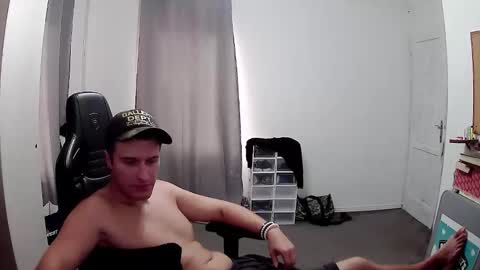 Snapshot of plkrisztian chatting on September 27, 3:17 pm plkrisztian online show from September 27, 3:17 pm