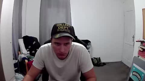 Snapshot of plkrisztian chatting on October 8, 7:39 am plkrisztian online show from October 8, 7:39 am