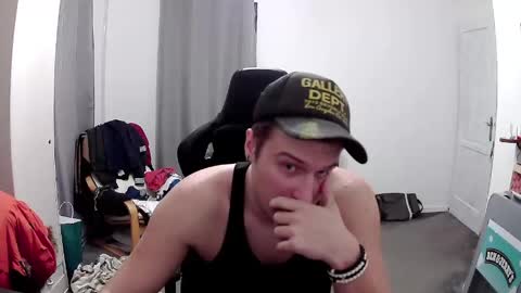 plkrisztian online show from April 20, 9:27 pm