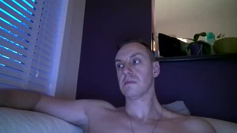 Snapshot of ploki2000 chatting on December 22, 4:06 pm Kevin online show from December 22, 4:06 pm