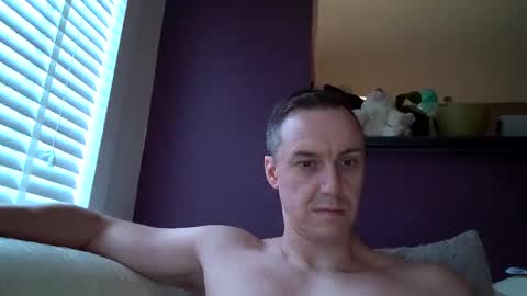 Snapshot of ploki2000 chatting on January 1, 1:59 pm Kevin online show from January 1, 1:59 pm