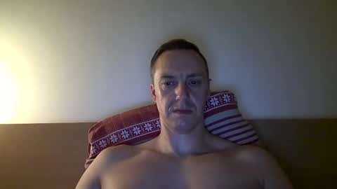 Snapshot of ploki2000 chatting on January 2, 8:35 pm Kevin online show from January 2, 8:35 pm