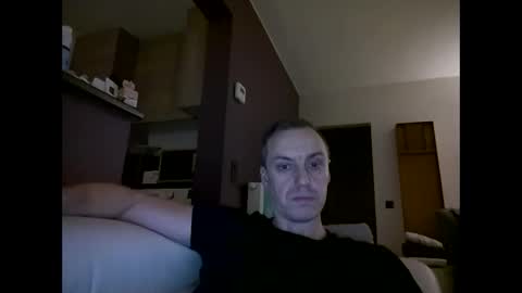 Snapshot of ploki2000 chatting on January 30, 6:21 pm Kevin online show from January 30, 6:21 pm