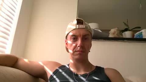 Snapshot of ploki2000 chatting on October 12, 11:42 am Kevin online show from October 12, 11:42 am