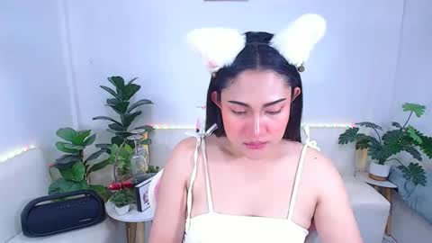 Snapshot of ploysaithailand chatting on October 27, 7:12 am Ploysai online show from October 27, 7:12 am